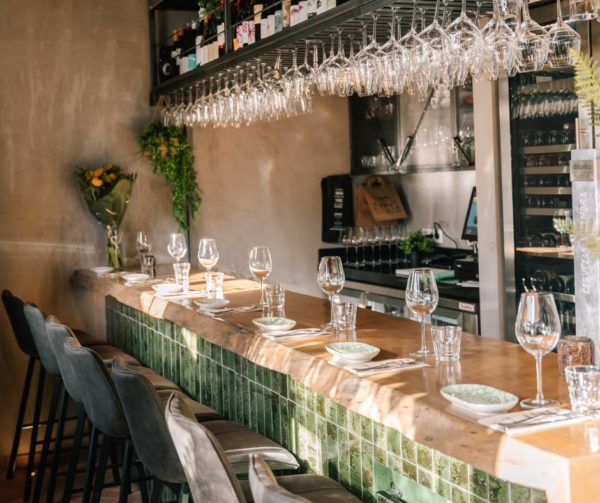 Anyway Wine Bar Blick auf die Bar